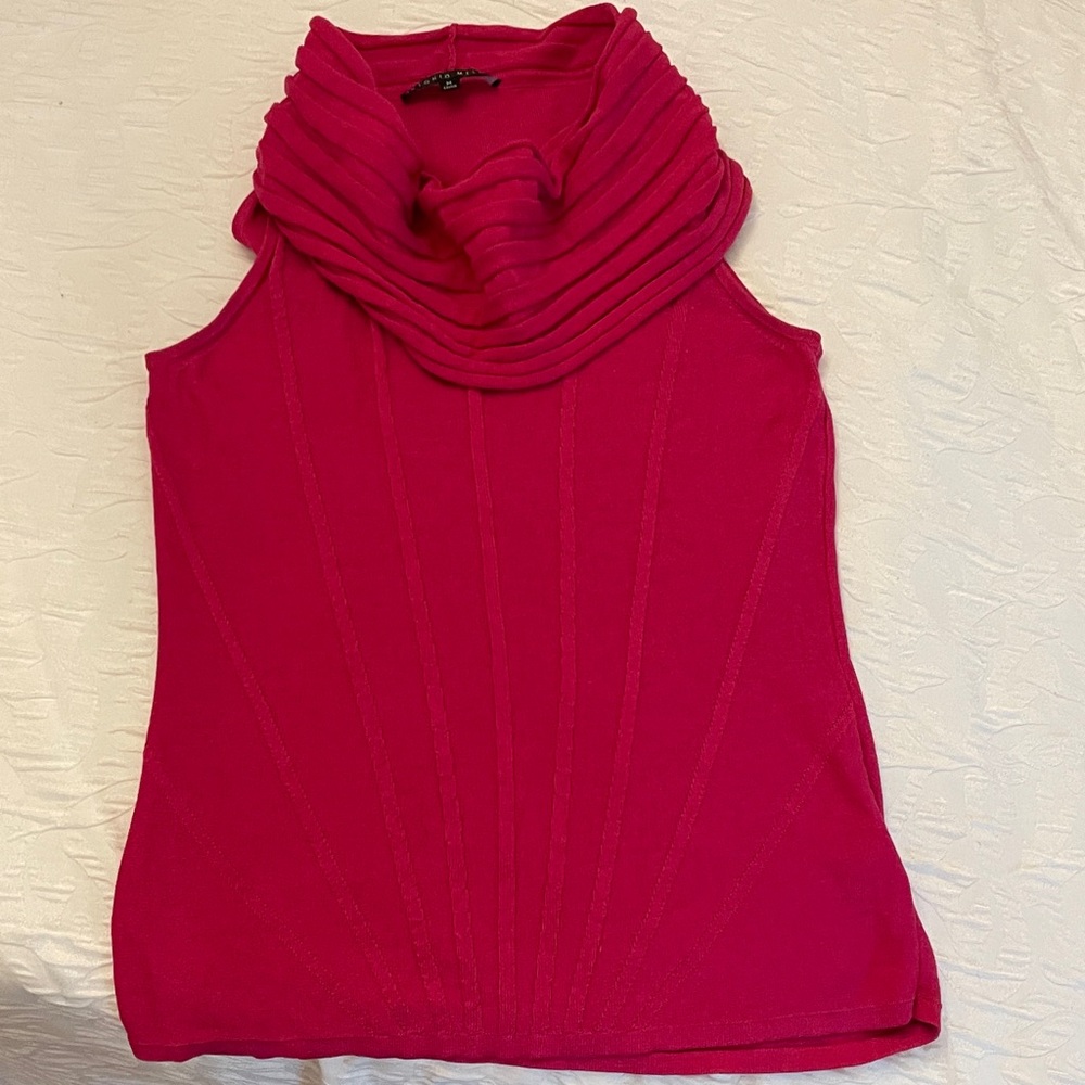 Antonio Melani Hot Pink Lightweight Sweater shell size M